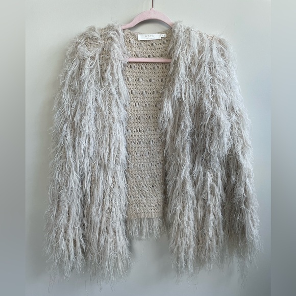 ASTR Cream Silver Sasha Furry Shag Fringe Sweater Cardigan Jacket New Years - Picture 4 of 10